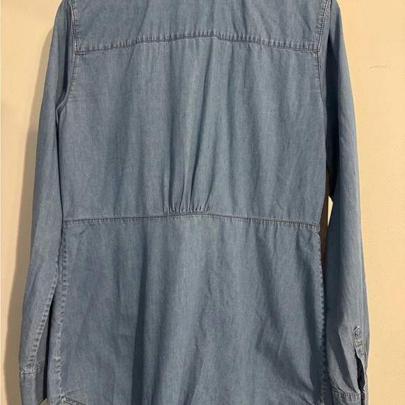 CAbi Women's Medium Blue Jean Denim Top - Picture 3 of 4